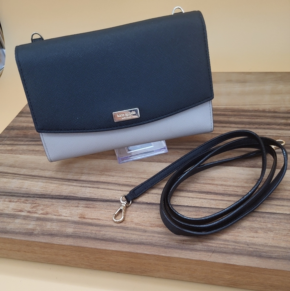 Kate Spade Black & Gray Bag w/a Detachable Strap Making it a Crossbody or Clutch